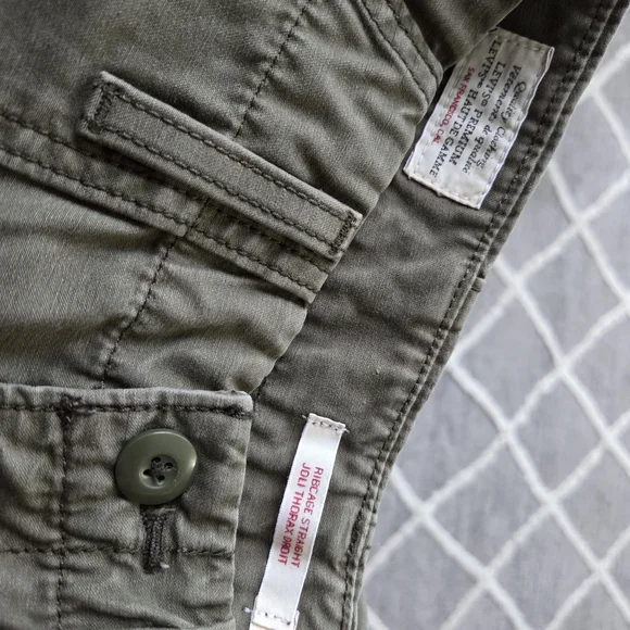 Levi's Olive Green Utility Pants - Picture 6 of 7